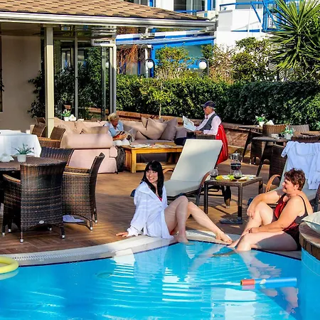 Hotell Savk 4*